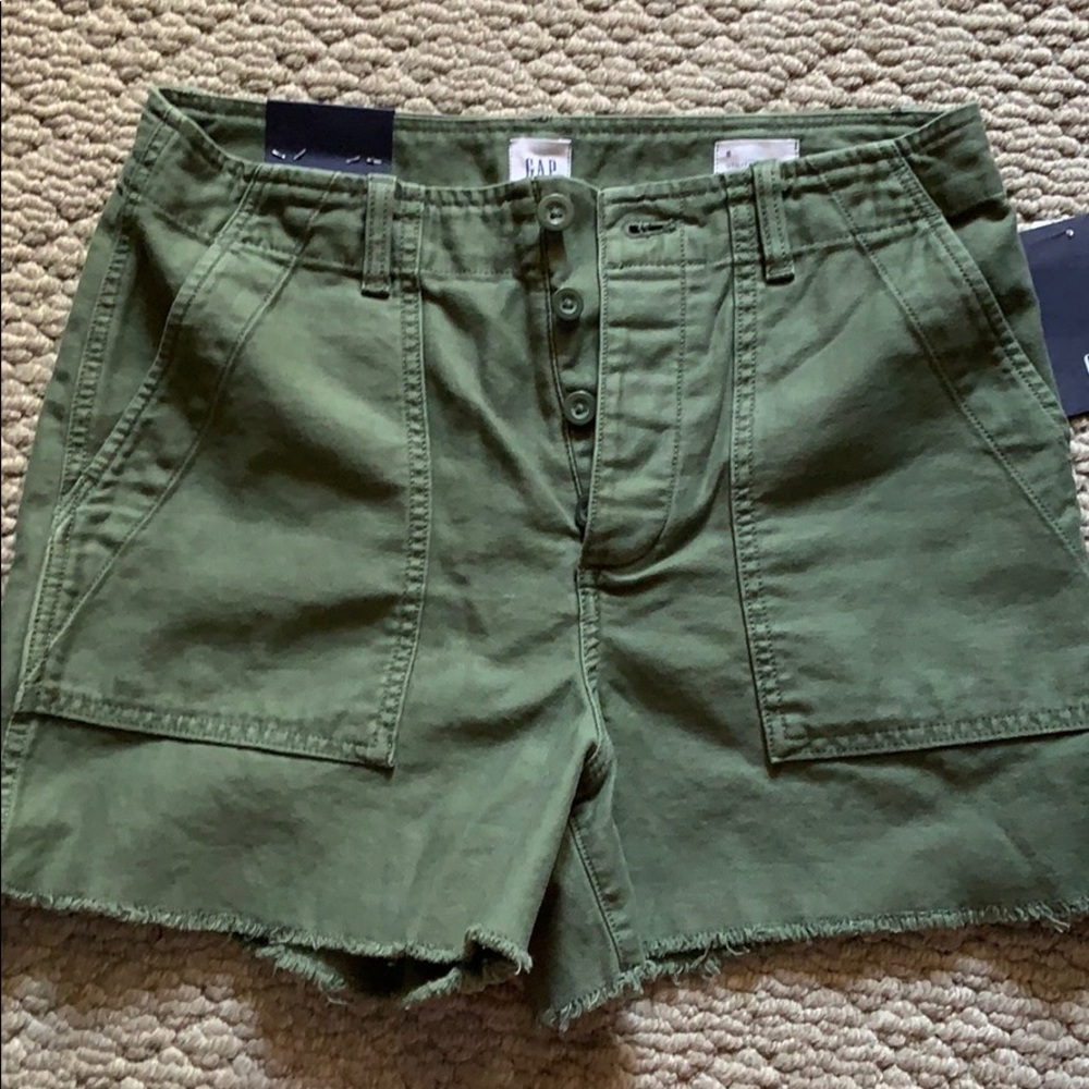 NEW GAP utility shorts